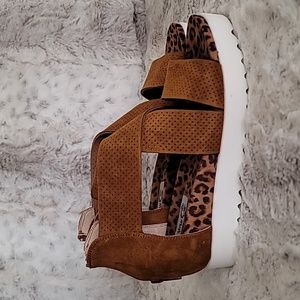 Platform Sandals from Lauriebelles